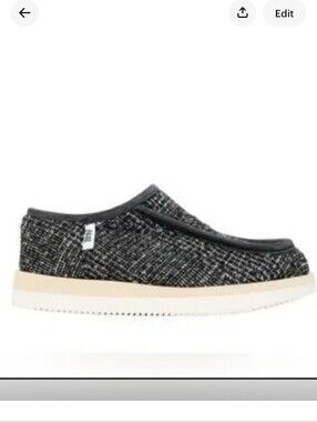 P448 Women's Bubble Shaka Sneaker Size 39/8.5 NWOT